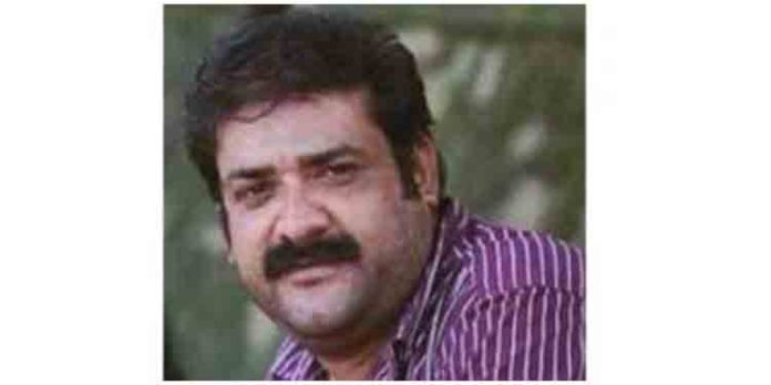കുവൈറ്റില് മലയാളി യുവാവ് ഹൃദയാഘാതം മൂലം മരിച്ചു കുവൈറ്റില് മലയാളി യുവാവ് ഹൃദയാഘാതം മൂലം മരിച്ചു