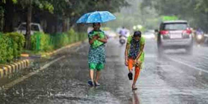 സംസ്ഥാനത്ത് പുറപ്പെടുവിച്ചിരുന്ന മഴ മുന്നറിയിപ്പിൽ മാറ്റം ; 11 ജില്ലകളിൽ യെല്ലോ അലർട്ട് സംസ്ഥാനത്ത് പുറപ്പെടുവിച്ചിരുന്ന മഴ മുന്നറിയിപ്പിൽ മാറ്റം ; 11 ജില്ലകളിൽ യെല്ലോ അലർട്ട്