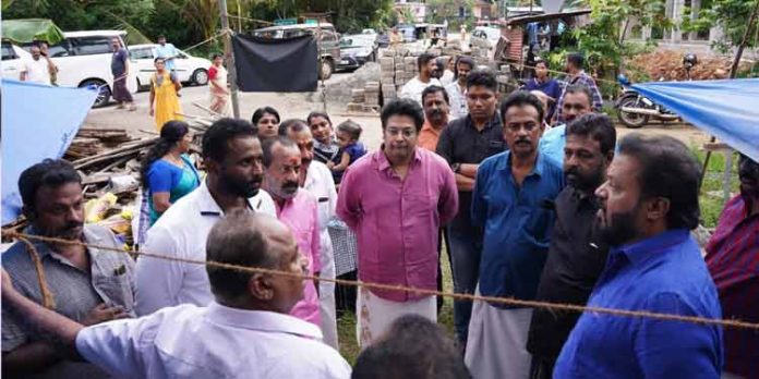 കൂടക്കാവിൽ കുടുംബവീട് സുരേഷ് ഗോപി സന്ദർശിച്ചു കൂടക്കാവിൽ കുടുംബവീട് സുരേഷ് ഗോപി സന്ദർശിച്ചു