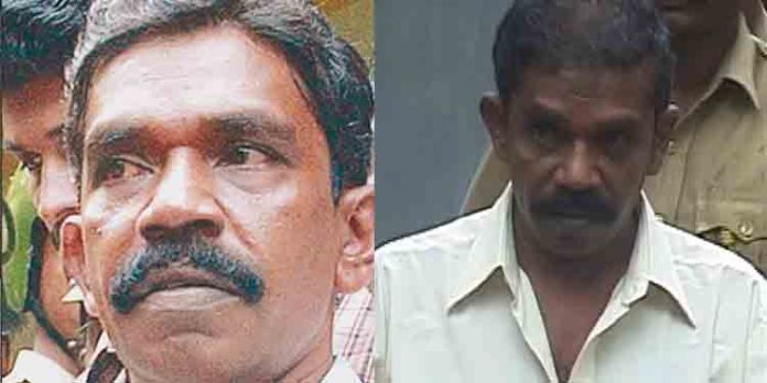 പിഴത്തുക അടയ്ക്കണ്ട സുപ്രീം കോടതി ഉത്തരവ് ; കല്ലുവാതുക്കല് മദ്യ ദുരന്തക്കേസിലെ പ്രതി മണിച്ചന് ഇന്ന് മോചിതനായേക്കും പിഴത്തുക അടയ്ക്കണ്ട സുപ്രീം കോടതി ഉത്തരവ് ; കല്ലുവാതുക്കല് മദ്യ ദുരന്തക്കേസിലെ പ്രതി മണിച്ചന് ഇന്ന് മോചിതനായേക്കും
