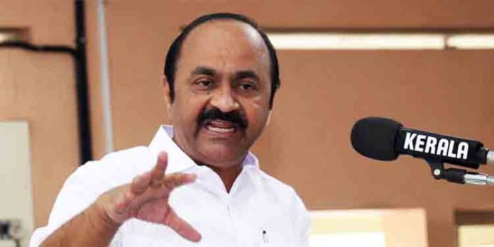 എല്ദോസിന്റെ ഓഫീസിലെ ലഡു വിതരണത്തിൽ അസ്വാഭാവികതയില്ല ; കെ മുരളീധരനെ തള്ളി വിഡി സതീശന് എല്ദോസിന്റെ ഓഫീസിലെ ലഡു വിതരണത്തിൽ അസ്വാഭാവികതയില്ല ; കെ മുരളീധരനെ തള്ളി വിഡി സതീശന്