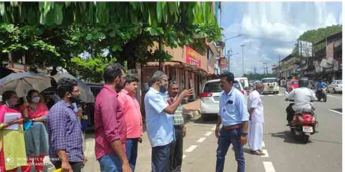 പുനലൂർ – മൂവാറ്റുപുഴ സംസ്ഥാന പാതയില് അപകടങ്ങള് ; ട്രാഫിക് പഠന വിഭാഗം റാന്നിയിൽ പരിശോധന നടത്തി പുനലൂർ – മൂവാറ്റുപുഴ സംസ്ഥാന പാതയില് അപകടങ്ങള് ; ട്രാഫിക് പഠന വിഭാഗം റാന്നിയിൽ പരിശോധന നടത്തി
