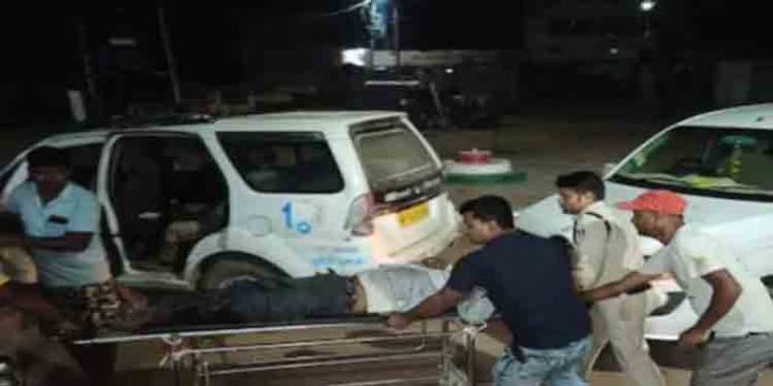 മധ്യപ്രദേശില് ബസ് മറിഞ്ഞ് 14 മരണം, 35 പേര്ക്ക് പരിക്ക് മധ്യപ്രദേശില് ബസ് മറിഞ്ഞ് 14 മരണം, 35 പേര്ക്ക് പരിക്ക്
