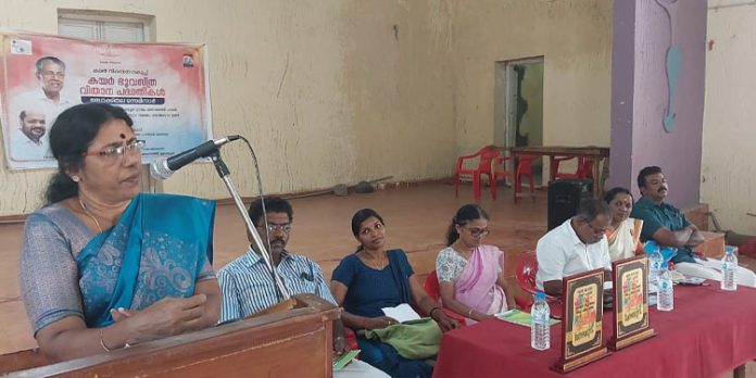 കയര് ഭൂവസ്ത്ര സെമിനാര് നടത്തി ; നാരങ്ങാനം, ചെന്നീര്ക്കര ഗ്രാമ പഞ്ചായത്തുകളെ അനുമോദിച്ചു കയര് ഭൂവസ്ത്ര സെമിനാര് നടത്തി ; നാരങ്ങാനം, ചെന്നീര്ക്കര ഗ്രാമ പഞ്ചായത്തുകളെ അനുമോദിച്ചു