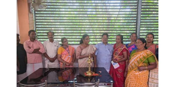 ആറന്മുള ഗ്രാമപഞ്ചായത്തില് ജനകീയ ഹോട്ടല് പ്രവര്ത്തനം ആരംഭിച്ചു ആറന്മുള ഗ്രാമപഞ്ചായത്തില് ജനകീയ ഹോട്ടല് പ്രവര്ത്തനം ആരംഭിച്ചു