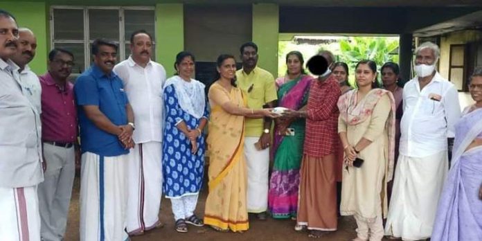 അതിദരിദ്രര്ക്ക് ഭക്ഷണമൊരുക്കി മാതൃകയുമായി കോഴഞ്ചേരി പഞ്ചായത്ത് അതിദരിദ്രര്ക്ക് ഭക്ഷണമൊരുക്കി മാതൃകയുമായി കോഴഞ്ചേരി പഞ്ചായത്ത്