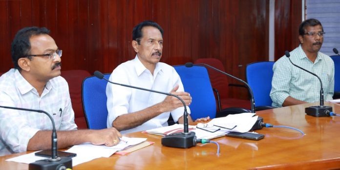 അവകാശം അതിവേഗം കാമ്പയിനുമായി തദ്ദേശ സ്വയംഭരണം വകുപ്പ് ; ജില്ലയില് കണ്ടെത്തിയത് 2579 അതി ദരിദ്രരരെ അവകാശം അതിവേഗം കാമ്പയിനുമായി തദ്ദേശ സ്വയംഭരണം വകുപ്പ് ; ജില്ലയില് കണ്ടെത്തിയത് 2579 അതി ദരിദ്രരരെ