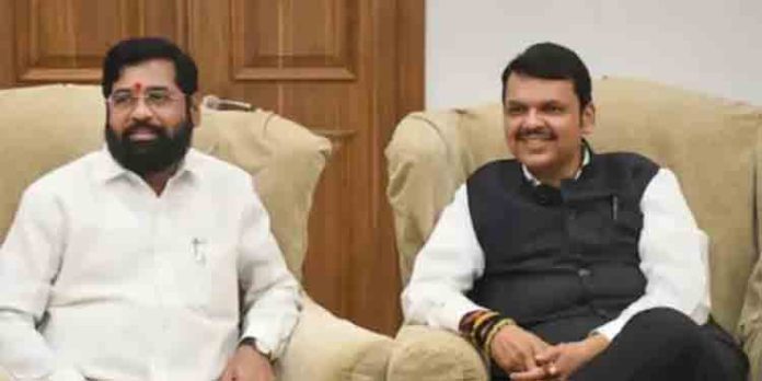 ഷിന്ഡെയ്ക്കും ഫഡ്നാവിസിനും എതിരെ അപകീര്ത്തികരമായ പരാമര്ശം ; മുംബൈ സ്വദേശിക്കെതിരെ കേസ് ഷിന്ഡെയ്ക്കും ഫഡ്നാവിസിനും എതിരെ അപകീര്ത്തികരമായ പരാമര്ശം ; മുംബൈ സ്വദേശിക്കെതിരെ കേസ്