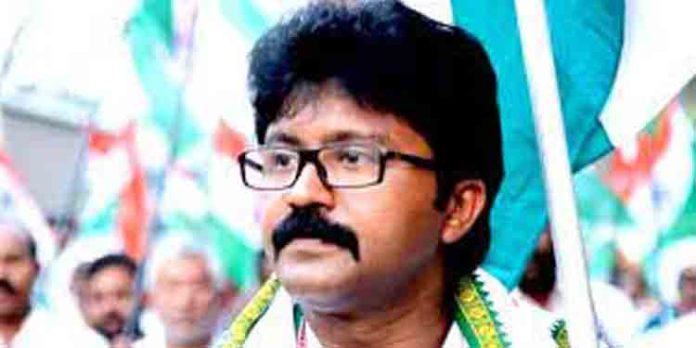 പീഡനകേസില് എല്ദോസ് കുന്നപ്പിള്ളില് ഇന്ന് വീണ്ടും ചോദ്യം ചെയ്യലിന് ഹാജരാകും പീഡനകേസില് എല്ദോസ് കുന്നപ്പിള്ളില് ഇന്ന് വീണ്ടും ചോദ്യം ചെയ്യലിന് ഹാജരാകും