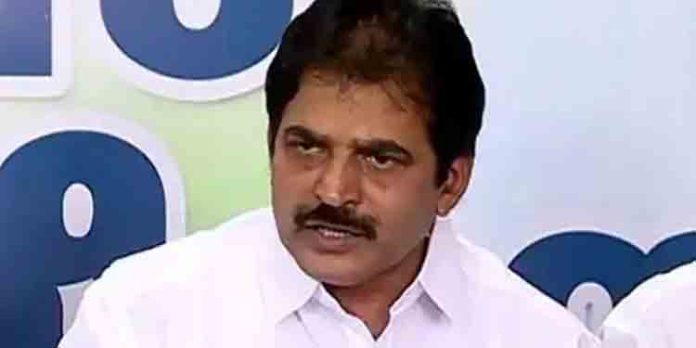 ഖാര്ഗെ റബ്ബര് സ്റ്റാമ്പാവില്ല, പ്രവര്ത്തന സ്വാതന്ത്ര്യമെന്ന് കെ സി വേണുഗോപാല് ഖാര്ഗെ റബ്ബര് സ്റ്റാമ്പാവില്ല, പ്രവര്ത്തന സ്വാതന്ത്ര്യമെന്ന് കെ സി വേണുഗോപാല്