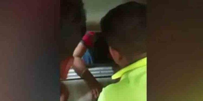 തമിഴ്നാട്ടിലെ തൂത്തുക്കുടി സര്ക്കാര് മെഡിക്കല് കോളേജിലെ ലിഫ്റ്റില് രണ്ട് സ്ത്രീകള് കുടുങ്ങി തമിഴ്നാട്ടിലെ തൂത്തുക്കുടി സര്ക്കാര് മെഡിക്കല് കോളേജിലെ ലിഫ്റ്റില് രണ്ട് സ്ത്രീകള് കുടുങ്ങി