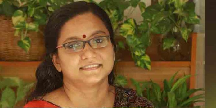 മലയാളം അസോഷ്യേറ്റ് പ്രഫസർ നിയമന യോഗ്യത സംബന്ധിച്ച് സര്വകലാശാല സെനറ്റും ഡോ. പ്രിയാ വർഗീസും വിരുദ്ധ നിലപാടുകളില് മലയാളം അസോഷ്യേറ്റ് പ്രഫസർ നിയമന യോഗ്യത സംബന്ധിച്ച് സര്വകലാശാല സെനറ്റും ഡോ. പ്രിയാ വർഗീസും വിരുദ്ധ നിലപാടുകളില്