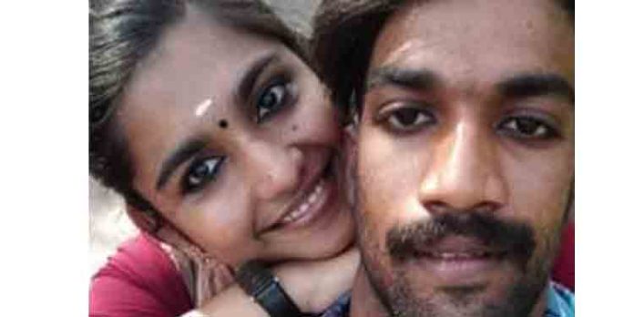 പാറശാലയില് പാനീയം ഉളളില് ചെന്ന് ഷാരോണ് മരിച്ചത് കൊലപാതകം ; യുവതി കുറ്റം സമ്മതിച്ചു പാറശാലയില് പാനീയം ഉളളില് ചെന്ന് ഷാരോണ് മരിച്ചത് കൊലപാതകം ; യുവതി കുറ്റം സമ്മതിച്ചു