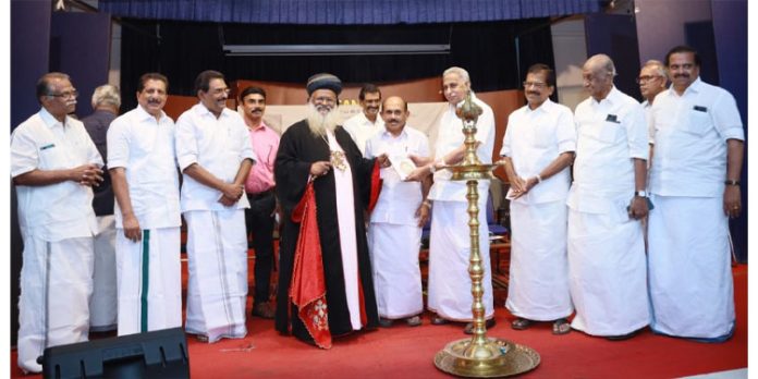 അക്ഷരങ്ങളിലെ സാമൂഹിക പ്രതിബദ്ധത സുപ്രധാനം : കാതോലിക്ക ബാവ അക്ഷരങ്ങളിലെ സാമൂഹിക പ്രതിബദ്ധത സുപ്രധാനം : കാതോലിക്ക ബാവ