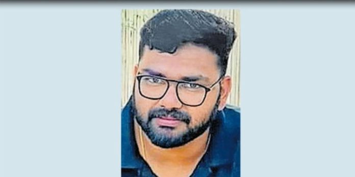 ദുബായിൽ ജോലി സ്ഥലത്തെ കെട്ടിടത്തിൽ നിന്നു വീണ് യുവാവ് മരിച്ചു ദുബായിൽ ജോലി സ്ഥലത്തെ കെട്ടിടത്തിൽ നിന്നു വീണ് യുവാവ് മരിച്ചു