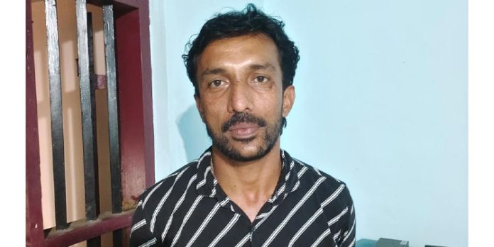 ജാമൃത്തിൽ ഇറങ്ങിയ നിരവധി കഞ്ചാവ് കേസിലെ പ്രതി ലഹരി കടത്തിനിടെ വീണ്ടും പിടിയിൽ ജാമൃത്തിൽ ഇറങ്ങിയ നിരവധി കഞ്ചാവ് കേസിലെ പ്രതി ലഹരി കടത്തിനിടെ വീണ്ടും പിടിയിൽ