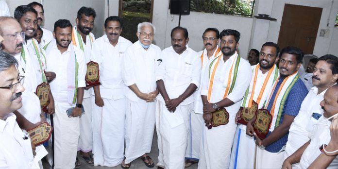 ഭാരത് ജോഡോ യാത്രയില് ജില്ലയില് നിന്നും പങ്കെടുത്തവരെ ഡി.സി.സി ആദരിച്ചു ഭാരത് ജോഡോ യാത്രയില് ജില്ലയില് നിന്നും പങ്കെടുത്തവരെ ഡി.സി.സി ആദരിച്ചു