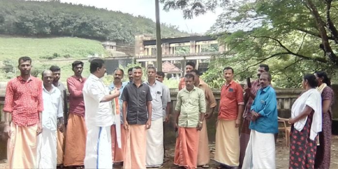 തോട്ടം തൊഴിലാളി ഫെഡറേഷൻ ആരംഭിക്കുന്ന സമരത്തിന്റെ ജില്ലാ തല പ്രചാരണ ഉദ്ഘാടനം നടത്തി തോട്ടം തൊഴിലാളി ഫെഡറേഷൻ ആരംഭിക്കുന്ന സമരത്തിന്റെ ജില്ലാ തല പ്രചാരണ ഉദ്ഘാടനം നടത്തി