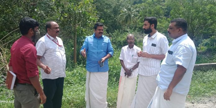 തണ്ണിത്തോട് മൂഴി തേക്കുതോട്- കരിമാൻതോട് റോഡ് നിലവാരം ഉറപ്പ് വരുത്തും ; അഡ്വ കെ യു ജനീഷ് കുമാർ എം എൽ എ തണ്ണിത്തോട് മൂഴി തേക്കുതോട്- കരിമാൻതോട് റോഡ് നിലവാരം ഉറപ്പ് വരുത്തും ; അഡ്വ കെ യു ജനീഷ് കുമാർ എം എൽ എ