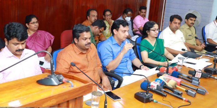 തീര്ഥാടനത്തിന് മുന്പ് ശബരിമല റോഡുകള് സഞ്ചാരയോഗ്യമാക്കും : മന്ത്രി മുഹമ്മദ് റിയാസ് തീര്ഥാടനത്തിന് മുന്പ് ശബരിമല റോഡുകള് സഞ്ചാരയോഗ്യമാക്കും : മന്ത്രി മുഹമ്മദ് റിയാസ്