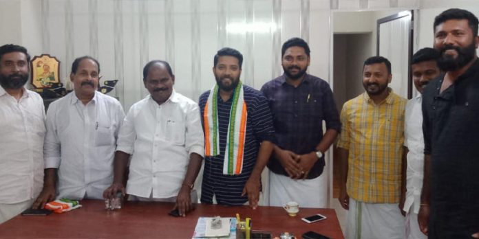 ഷാഫി പറമ്പിലിന് ഡി.സി.സിയിൽ സ്വീകരണം നല്കി ഷാഫി പറമ്പിലിന് ഡി.സി.സിയിൽ സ്വീകരണം നല്കി