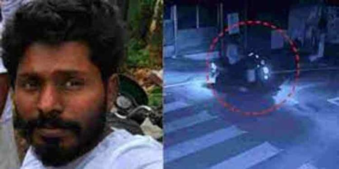 എ.കെ.ജി സെന്റർ ആക്രമണം ; പ്രതി ജിതിന്റെ ജാമ്യാപേക്ഷയിൽ ഹൈക്കോടതി ഇന്ന് വിധി പറയും എ.കെ.ജി സെന്റർ ആക്രമണം ; പ്രതി ജിതിന്റെ ജാമ്യാപേക്ഷയിൽ ഹൈക്കോടതി ഇന്ന് വിധി പറയും