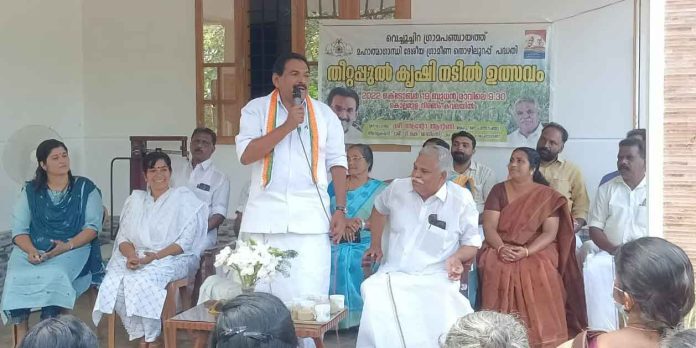 വെച്ചൂച്ചിറയിലെ ക്ഷീരകർഷകർ തൊഴിലുറപ്പ് പദ്ധതിയിലേക്ക് വെച്ചൂച്ചിറയിലെ ക്ഷീരകർഷകർ തൊഴിലുറപ്പ് പദ്ധതിയിലേക്ക്