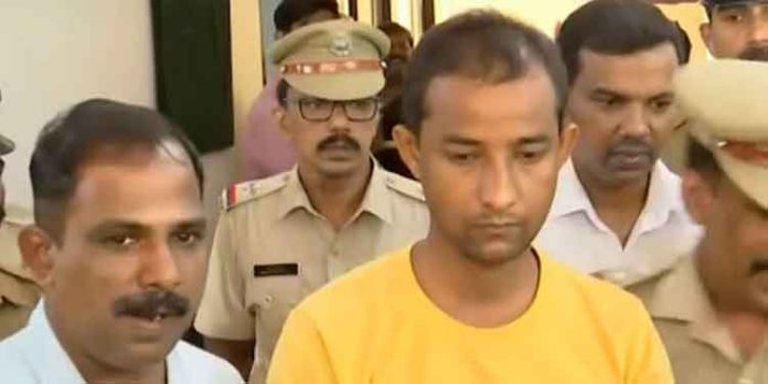 അന്യസംസ്ഥാനത്തൊഴിലാളിയെ കൊലപ്പെടുത്തിയ കേസിലെ പ്രതി ആറു വർഷത്തിനുശേഷം പോലീസ് പിടിയിലായി അന്യസംസ്ഥാനത്തൊഴിലാളിയെ കൊലപ്പെടുത്തിയ കേസിലെ പ്രതി ആറു വർഷത്തിനുശേഷം പോലീസ് പിടിയിലായി