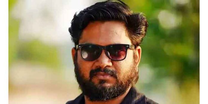 സഹസംവിധായകൻ ദീപു ബാലകൃഷ്ണൻ ക്ഷേത്രക്കുളത്തിൽ മുങ്ങിമരിച്ചു സഹസംവിധായകൻ ദീപു ബാലകൃഷ്ണൻ ക്ഷേത്രക്കുളത്തിൽ മുങ്ങിമരിച്ചു