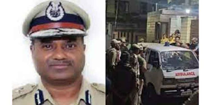 ജമ്മു കശ്മീർ ജയിൽ വകുപ്പ് ഡിജിപിയെ കുഴത്തറുത്ത് കൊലപ്പെടുത്തിയ നിലയിൽ ജമ്മു കശ്മീർ ജയിൽ വകുപ്പ് ഡിജിപിയെ കുഴത്തറുത്ത് കൊലപ്പെടുത്തിയ നിലയിൽ