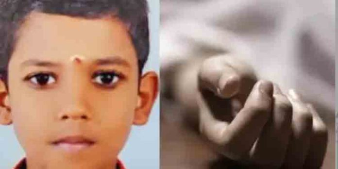 ഏലപ്പാറയില് അഞ്ചാം ക്ലാസ് വിദ്യാര്ത്ഥി വിഷം കഴിച്ചു മരിച്ച നിലയില് ഏലപ്പാറയില് അഞ്ചാം ക്ലാസ് വിദ്യാര്ത്ഥി വിഷം കഴിച്ചു മരിച്ച നിലയില്