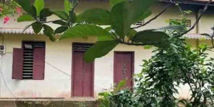 ഇരട്ട നരബലി നടന്ന വീട്ടിൽ മുൻപ് ഒരു കൊല കൂടി നടന്നു? കുഴിച്ചു പരിശോധന രഹസ്യ വിവരത്തിൻ്റെ അടിസ്ഥാനത്തിൽ ഇരട്ട നരബലി നടന്ന വീട്ടിൽ മുൻപ് ഒരു കൊല കൂടി നടന്നു? കുഴിച്ചു പരിശോധന രഹസ്യ വിവരത്തിൻ്റെ അടിസ്ഥാനത്തിൽ