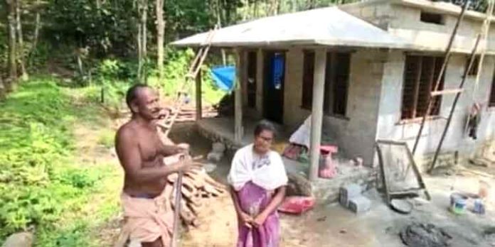 ലൈഫ് ഭവന പദ്ധതിയിലെ പണം തികയില്ല ; സ്വയം വീട് പണിത് വിക്രമനും ഭാര്യയും ലൈഫ് ഭവന പദ്ധതിയിലെ പണം തികയില്ല ; സ്വയം വീട് പണിത് വിക്രമനും ഭാര്യയും