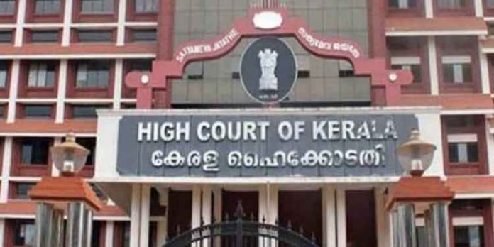 ട്രാന്സ്പോര്ട്ട് കമ്മീഷണറും റോഡ് സേഫ്റ്റി കമ്മീഷണറും നാളെ നേരിട്ട് ഹാജരാകണം ; നിര്ദേശവുമായി ഹൈക്കോടതി ട്രാന്സ്പോര്ട്ട് കമ്മീഷണറും റോഡ് സേഫ്റ്റി കമ്മീഷണറും നാളെ നേരിട്ട് ഹാജരാകണം ; നിര്ദേശവുമായി ഹൈക്കോടതി