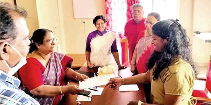 അലീന ഷെറിന് – കോന്നി ഗവ. മെഡിക്കൽ കോളേജിലെ ആദ്യ വിദ്യാർത്ഥി അലീന ഷെറിന് – കോന്നി ഗവ. മെഡിക്കൽ കോളേജിലെ ആദ്യ വിദ്യാർത്ഥി