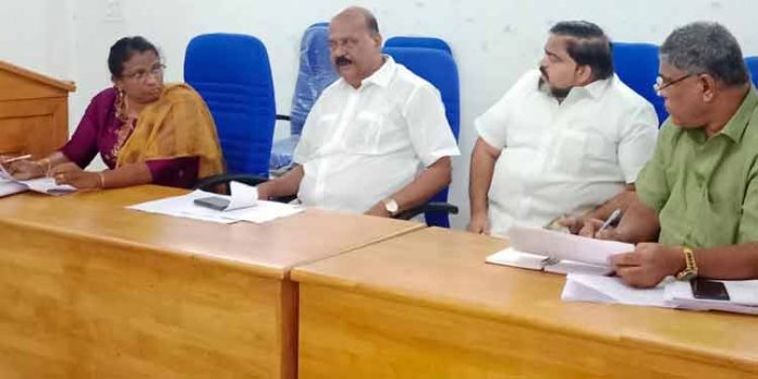പാലാ ബൈപാസ് ജൂബിലി തിരുനാളിനും ശബരിമല സീസണും മുമ്പായി ടാറിംഗ് പൂർത്തീകരിച്ച് പൂർണ്ണമായും ഗതാഗത യോഗ്യമാക്കുമെന്ന് മാണി സി കാപ്പൻ എംഎൽഎ പാലാ ബൈപാസ് ജൂബിലി തിരുനാളിനും ശബരിമല സീസണും മുമ്പായി ടാറിംഗ് പൂർത്തീകരിച്ച് പൂർണ്ണമായും ഗതാഗത യോഗ്യമാക്കുമെന്ന് മാണി സി കാപ്പൻ എംഎൽഎ