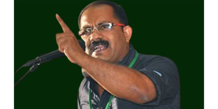 കെ സുധാകരനെതിരെ കേസെടുത്ത പോലീസ് നടപടിക്കെതിരെ മുസ്ലിം ലീഗ് നേതാവ് കെഎം ഷാജി കെ സുധാകരനെതിരെ കേസെടുത്ത പോലീസ് നടപടിക്കെതിരെ മുസ്ലിം ലീഗ് നേതാവ് കെഎം ഷാജി