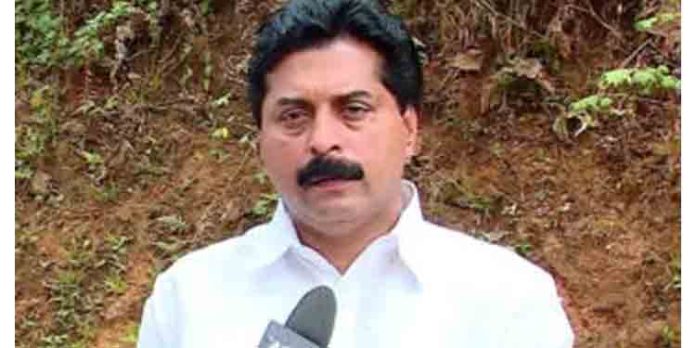 കേരള കോൺഗ്രസിൽ ഗ്രൂപ്പില്ലെന്ന് മന്ത്രി റോഷി അഗസ്റ്റിൻ കേരള കോൺഗ്രസിൽ ഗ്രൂപ്പില്ലെന്ന് മന്ത്രി റോഷി അഗസ്റ്റിൻ