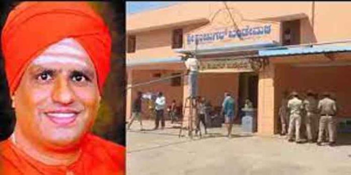 ബസവലിംഗ സ്വാമിയുടെ മരണം : നാല് പേര് കസ്റ്റഡിയില് ബസവലിംഗ സ്വാമിയുടെ മരണം : നാല് പേര് കസ്റ്റഡിയില്