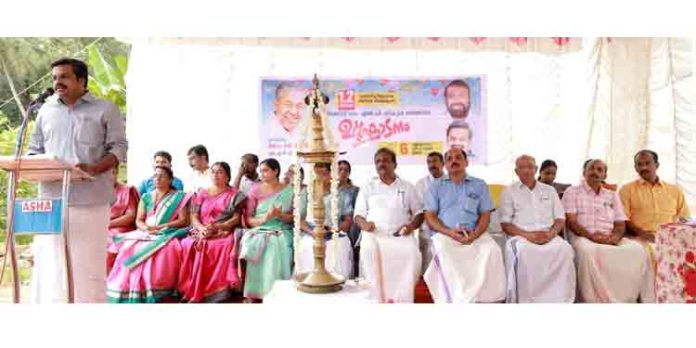 വള്ളിക്കോട് സ്കൂളിലെ പുതിയ കെട്ടിടത്തിന്റെ നിര്മ്മാണ ഉദ്ഘാടനം എംഎല്എ നിര്വഹിച്ചു വള്ളിക്കോട് സ്കൂളിലെ പുതിയ കെട്ടിടത്തിന്റെ നിര്മ്മാണ ഉദ്ഘാടനം എംഎല്എ നിര്വഹിച്ചു