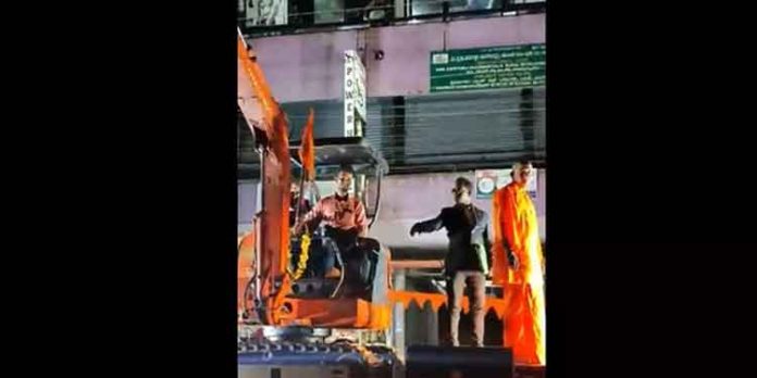 ദസറ റാലിയിലെ നിശ്ചലദൃശ്യം വിവാദത്തിൽ ദസറ റാലിയിലെ നിശ്ചലദൃശ്യം വിവാദത്തിൽ