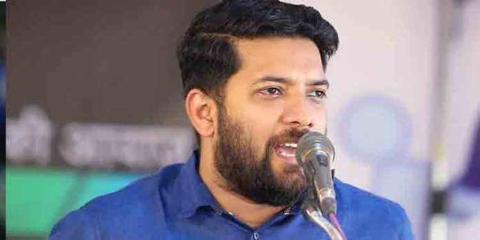 പെൻഷൻ പ്രായം : ഉത്തരവ് പൂർണമായി പിൻവലിക്കണമെന്ന് ഷാഫി പെൻഷൻ പ്രായം : ഉത്തരവ് പൂർണമായി പിൻവലിക്കണമെന്ന് ഷാഫി