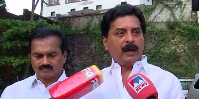സന്തോഷിനെ പ്രൈവറ്റ് സെക്രട്ടറിയുടെ ഡ്രൈവര് സ്ഥാനത്തുനിന്ന് ഒഴിവാക്കാന് ആവശ്യപ്പെട്ട് മന്ത്രി റോഷി അഗസ്റ്റിൻ സന്തോഷിനെ പ്രൈവറ്റ് സെക്രട്ടറിയുടെ ഡ്രൈവര് സ്ഥാനത്തുനിന്ന് ഒഴിവാക്കാന് ആവശ്യപ്പെട്ട് മന്ത്രി റോഷി അഗസ്റ്റിൻ