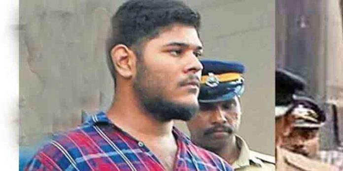 റാഗിംഗ് നടന്നതായി പ്രിന്സിപ്പല് റിപ്പോര്ട്ട് നല്കി ; അലന് ഷുഹൈബിനെ വീണ്ടും ചോദ്യം ചെയ്തേക്കും റാഗിംഗ് നടന്നതായി പ്രിന്സിപ്പല് റിപ്പോര്ട്ട് നല്കി ; അലന് ഷുഹൈബിനെ വീണ്ടും ചോദ്യം ചെയ്തേക്കും
