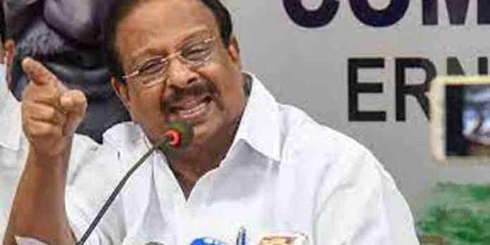 സെക്രട്ടേറിയറ്റ് മാറ്റാനുള്ള നീക്കം ; പിണറായി സര്ക്കാരിന് കോടികളുടെ വെട്ടിപ്പ് നടത്താന് – കെ.സുധാകരന് സെക്രട്ടേറിയറ്റ് മാറ്റാനുള്ള നീക്കം ; പിണറായി സര്ക്കാരിന് കോടികളുടെ വെട്ടിപ്പ് നടത്താന് – കെ.സുധാകരന്