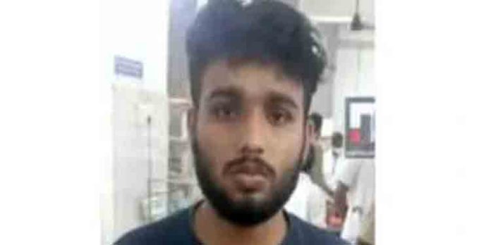 കാറില് ചാരിനിന്നതിന് ആറുവയസുകാരനെ ചവിട്ടിത്തെറിപ്പിച്ച കേസില് പ്രതി റിമാന്ഡില് കാറില് ചാരിനിന്നതിന് ആറുവയസുകാരനെ ചവിട്ടിത്തെറിപ്പിച്ച കേസില് പ്രതി റിമാന്ഡില്