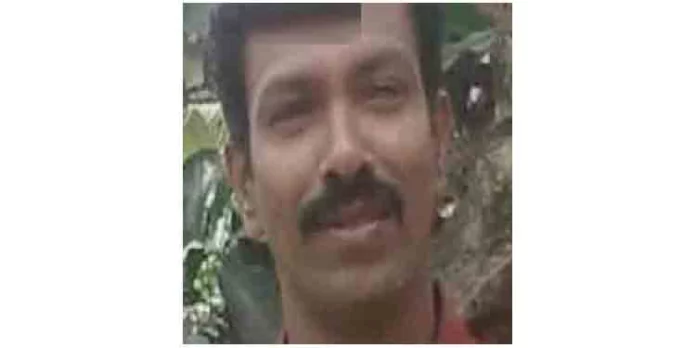 ചെമ്മണ്ണാര് പാമ്പുപാറയില് പിതാവിന്റെ വെട്ടേറ്റ് മകന് മരിച്ചു ചെമ്മണ്ണാര് പാമ്പുപാറയില് പിതാവിന്റെ വെട്ടേറ്റ് മകന് മരിച്ചു
