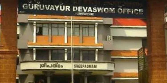 ജോലി വാഗ്ദാനം ചെയ്ത് തട്ടിപ്പ് ; സിപിഎം കൗൺസിലർക്കെതിരെ കൂടുതൽ പരാതി ജോലി വാഗ്ദാനം ചെയ്ത് തട്ടിപ്പ് ; സിപിഎം കൗൺസിലർക്കെതിരെ കൂടുതൽ പരാതി