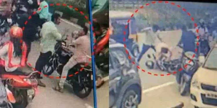 നടുറോഡിൽ ഉദ്യോഗസ്ഥനെ മര്ദ്ദിച്ച സംഭവത്തിൽ കേസെടുക്കുന്നതിൽ വീഴ്ച വരുത്തിയ പോലീസ് ഉദ്യോഗസ്ഥര്ക്കെതിരെ നടപടി നടുറോഡിൽ ഉദ്യോഗസ്ഥനെ മര്ദ്ദിച്ച സംഭവത്തിൽ കേസെടുക്കുന്നതിൽ വീഴ്ച വരുത്തിയ പോലീസ് ഉദ്യോഗസ്ഥര്ക്കെതിരെ നടപടി