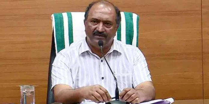 സംസ്ഥാനങ്ങൾക്ക് നൽകി വരുന്ന ജിഎസ്ടി നഷ്ടപരിഹാരം നീട്ടണമെന്ന് ധനമന്ത്രി കെ.എൻ ബാലഗോപാൽ സംസ്ഥാനങ്ങൾക്ക് നൽകി വരുന്ന ജിഎസ്ടി നഷ്ടപരിഹാരം നീട്ടണമെന്ന് ധനമന്ത്രി കെ.എൻ ബാലഗോപാൽ